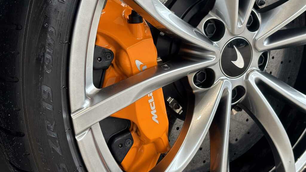McLaren Artura V6 Phev Dct 2023 Silver #5