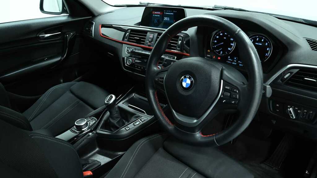 BMW 1 Series 118I 1.5 Sport Navservotronic 2019 KW19RUR Blue #3
