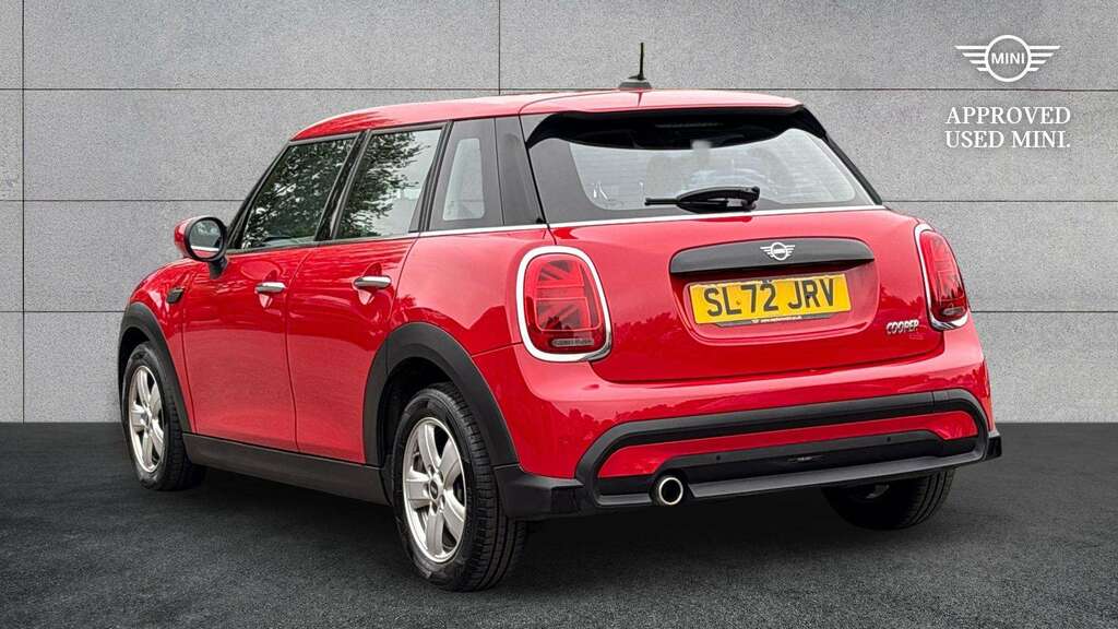 Mini Hatch 1.5 Cooper Classic 2022 SL72JRV Red #2