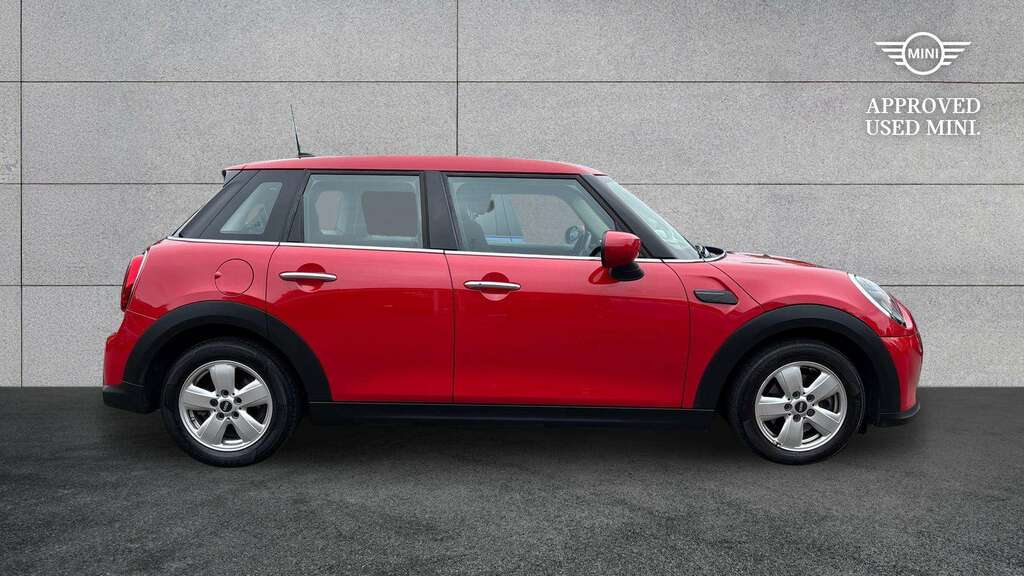 Mini Hatch 1.5 Cooper Classic 2022 SL72JRV Red #3