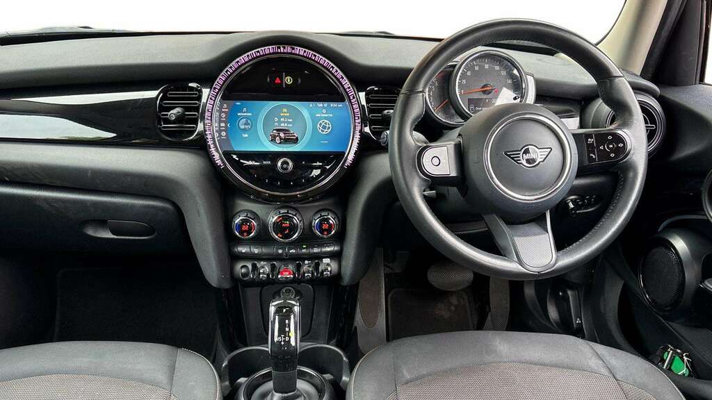 Mini Hatch 1.5 Cooper Classic 2022 SL72JRV Red #6