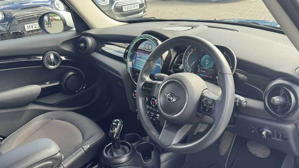 Mini Hatch 1.5 Cooper Classic Premium 2023 YH73ARJ Blue #4