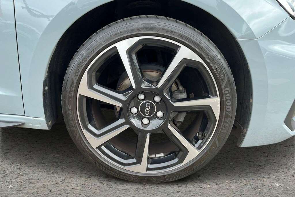 Audi A1 25 Tfsi Black Edition 2022 MJ22BPE Grey #4