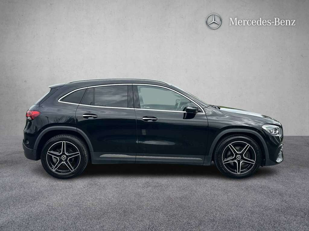 Mercedes-Benz GLA Class 200 Amg Line Premium 2023 KW72FOT Black #4