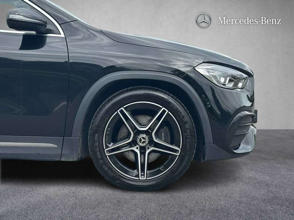 Mercedes-Benz GLA Class 200 Amg Line Premium 2023 KW72FOT Black #3