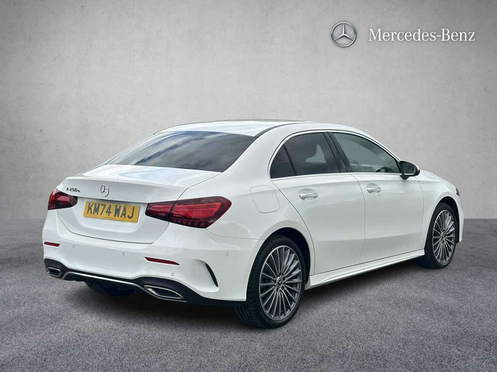 Mercedes-Benz A Class A250e Amg Line Premium 2024 KM74WAJ White #5