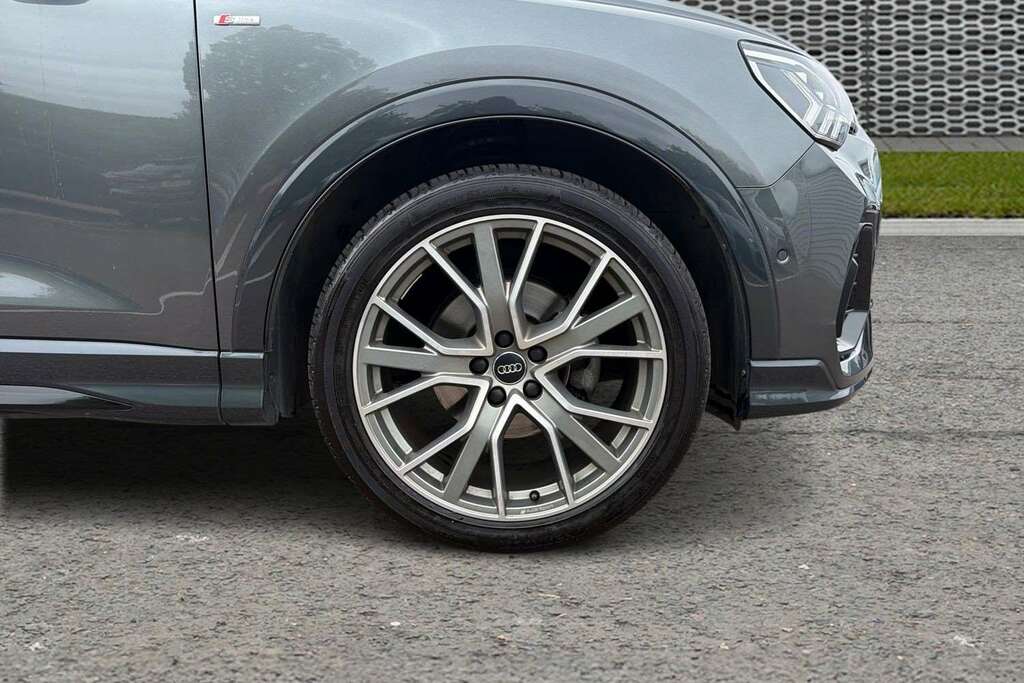 Audi Q3 35 Tdi Vorsprung S Tronic 2020 EJ69XUG Grey #4