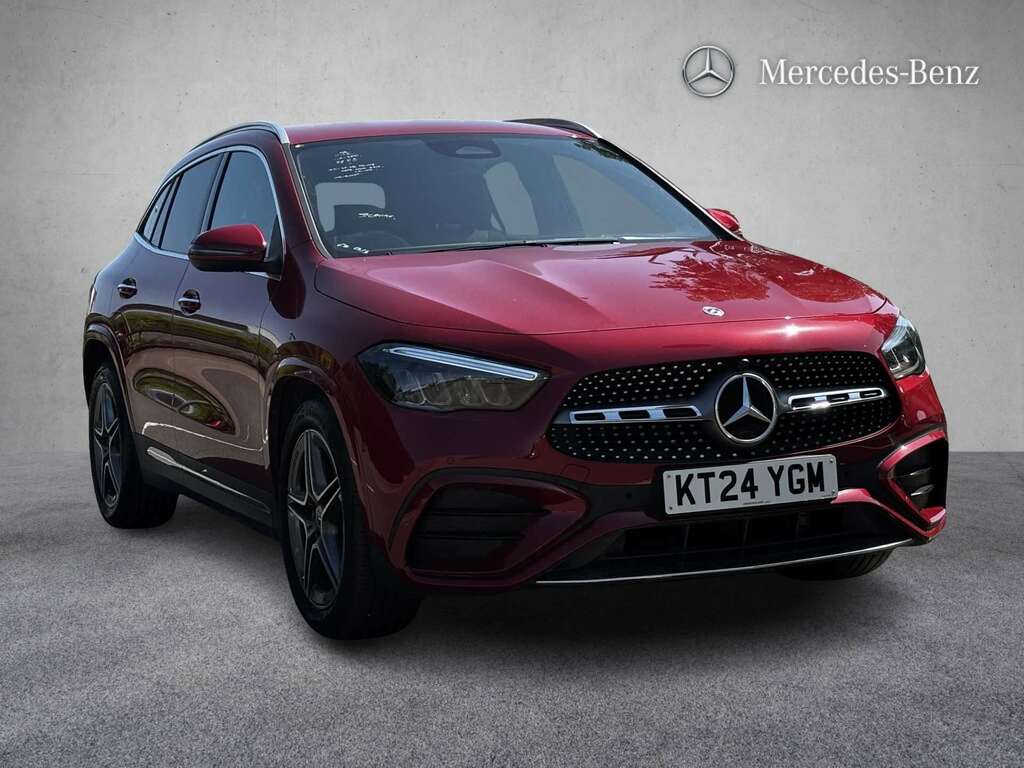 Mercedes-Benz GLA Class 200 Amg Line Executive 2024 Red