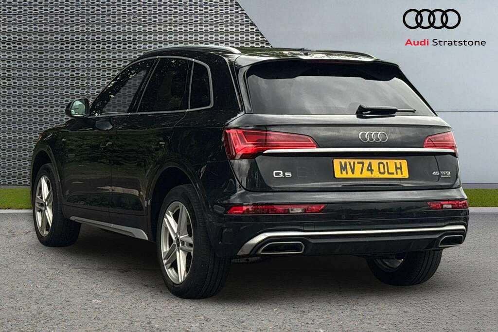 Audi Q5 45 Tfsi Quattro S Line S Tronic 2024 MV74OLH Black #3