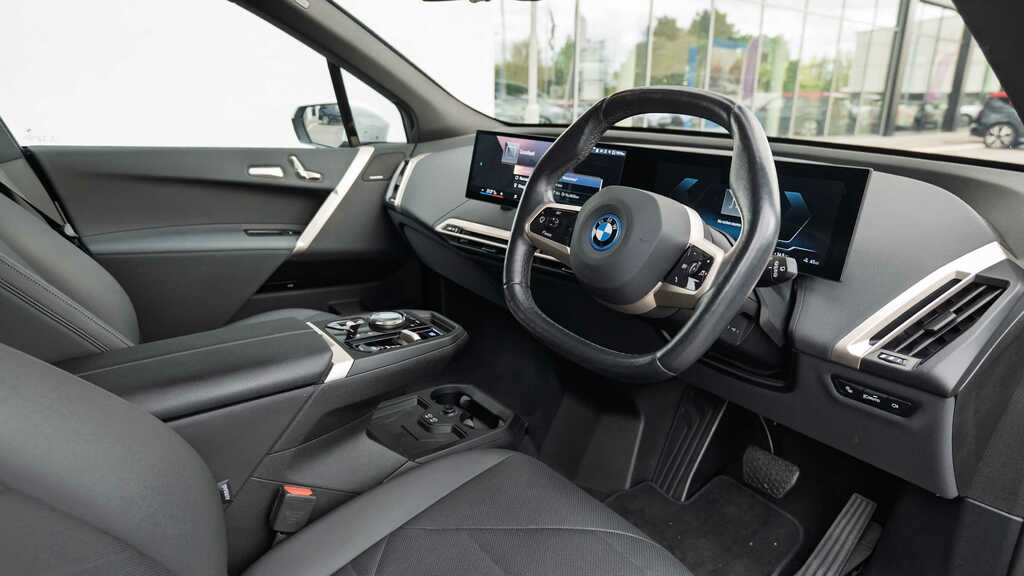 BMW iX 385Kw Xdrive50 M Sport 111.5Kwh 2023 EA23KOV White #4