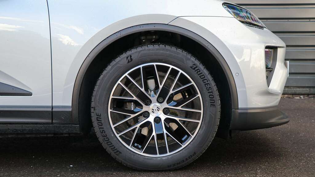 Porsche Macan 4 2026 2026 MM26XTV Silver #6