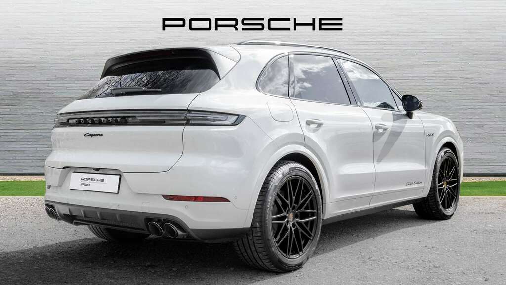 Porsche Cayenne E-hybrid Black Edition 2026 2026 ML26LHZ White #3