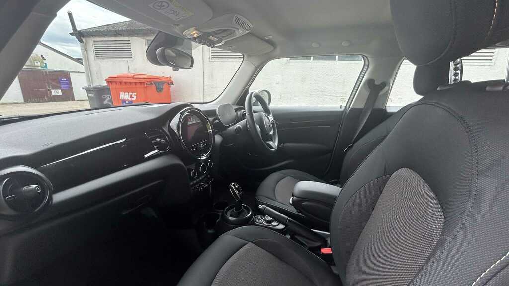 Mini Hatch 1.5 C Classic 2023 LP23VTC White #5