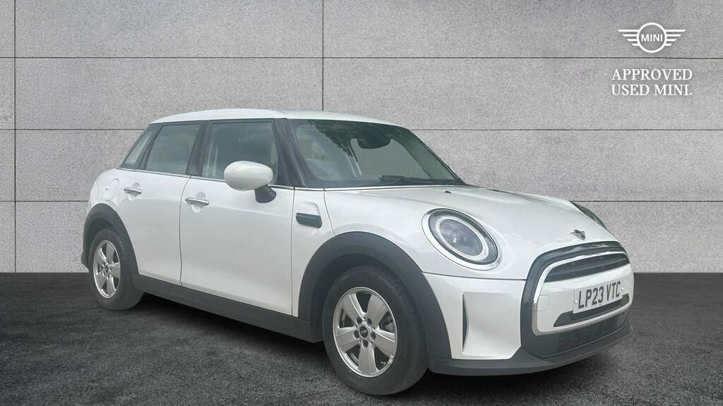 Mini Hatch 1.5 C Classic 2023 White