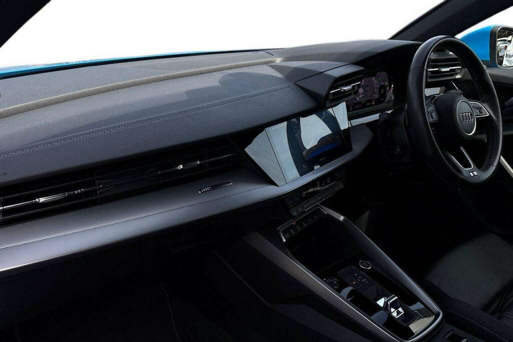 Audi A3 35 Tfsi S Line S Tronic 2023 MC23RZP Blue #2