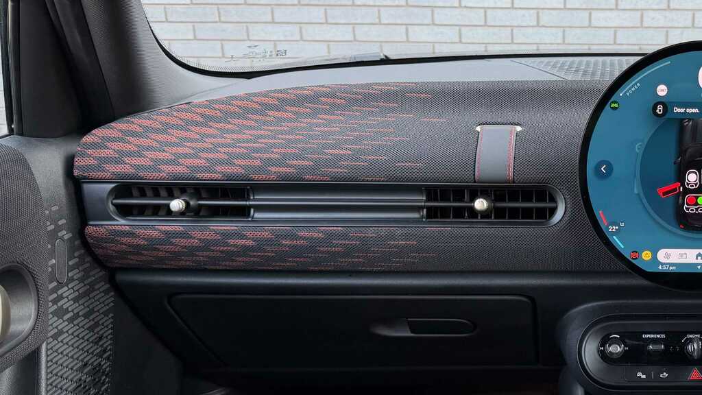 Mini Hatch 1.5 C Sport 2024 T6LMK Grey #5