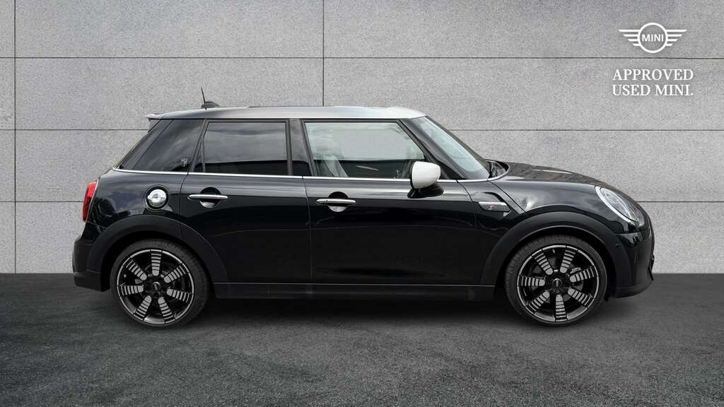Mini Hatch 2.0 S Exclusive 2024 Black