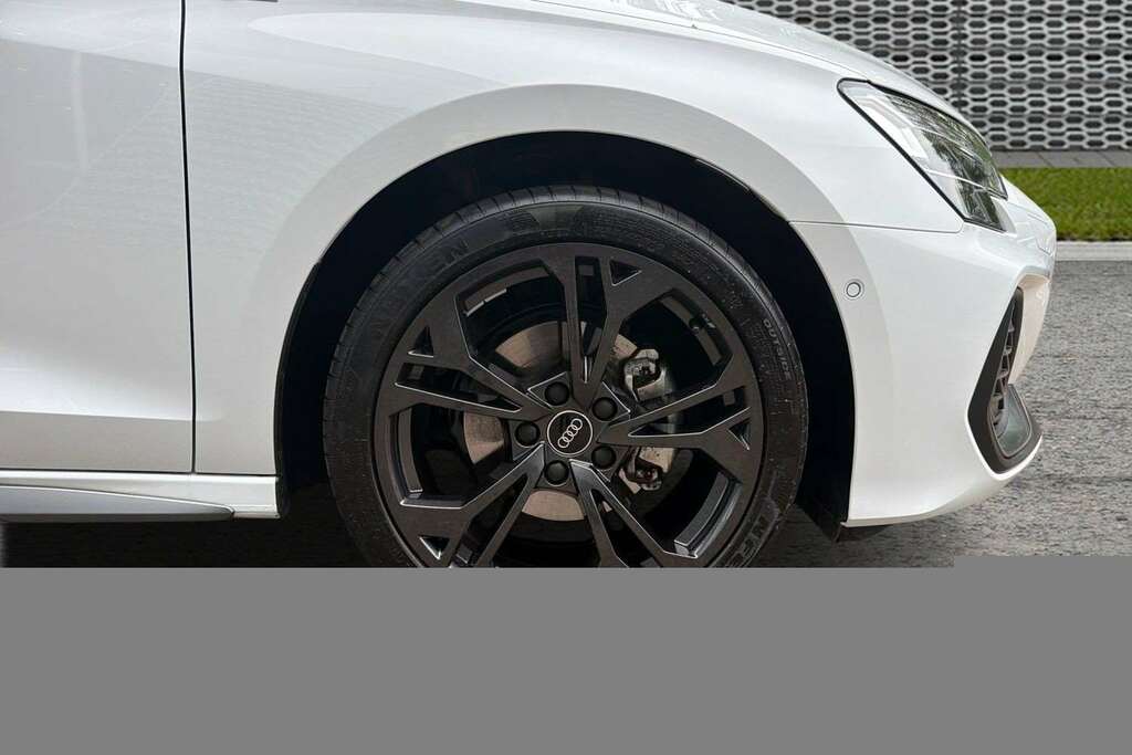 Audi A3 1.5 Tfsi 150 S Line S Tronic 2025 KM75RUV White #3