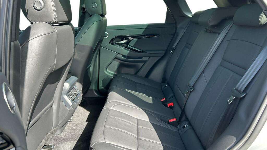 Land Rover Range Rover Evoque 2.0 D200 Edition 2025 RV75XLF Silver #4