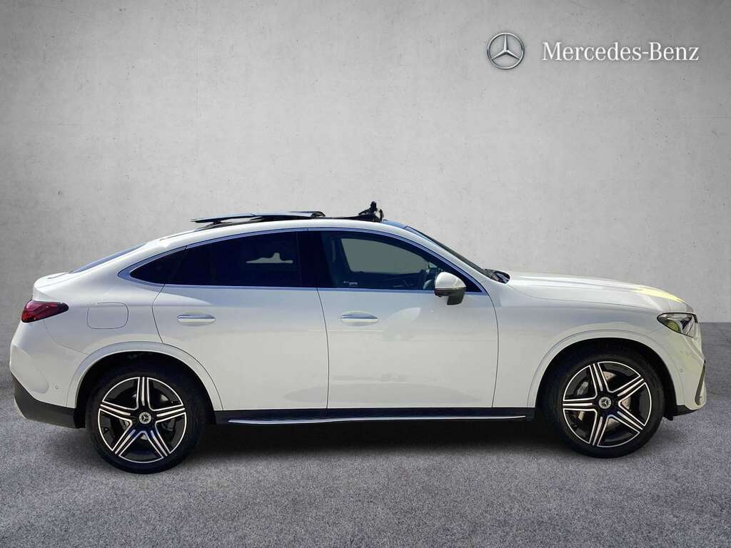 Mercedes-Benz GLC Class Glc 300 4Matic Amg Line Prem Pan 9G-tronic 2 White