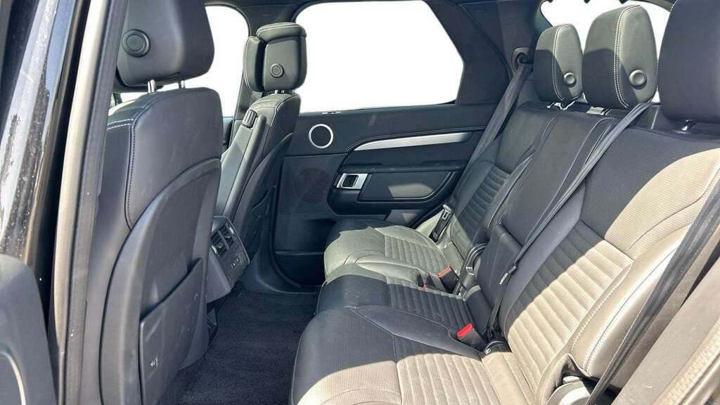 Land Rover Discovery 3.0 D350 Dynamic Hse 2025 RA74XCF Black #4