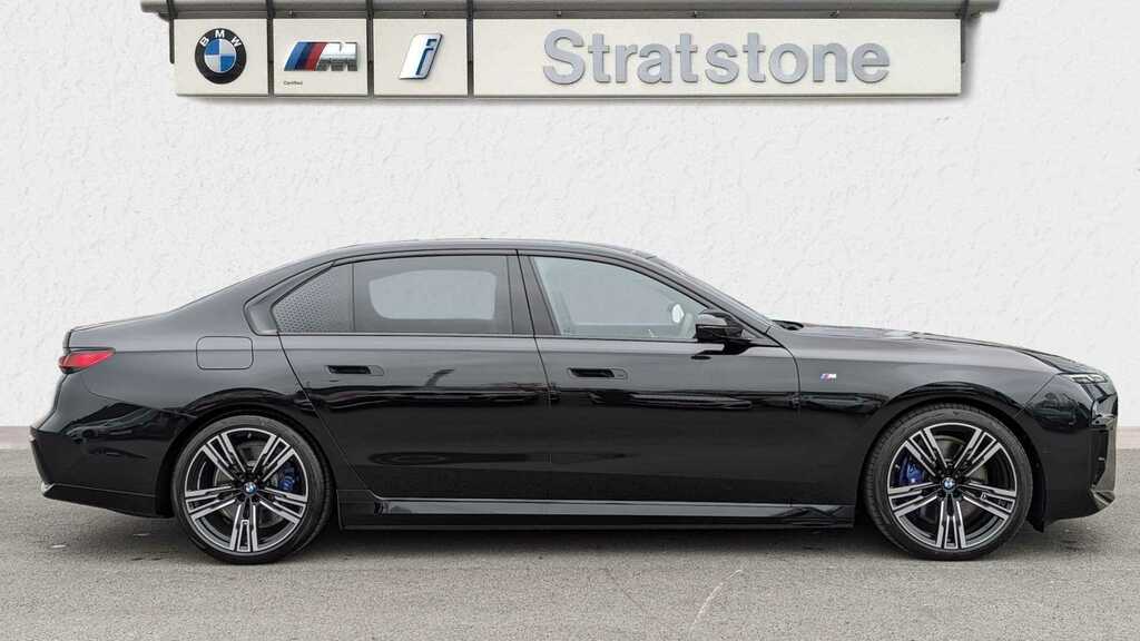 BMW i7 400Kw Xdrive60 M Sport 105.7Kwh 2024 Black #3