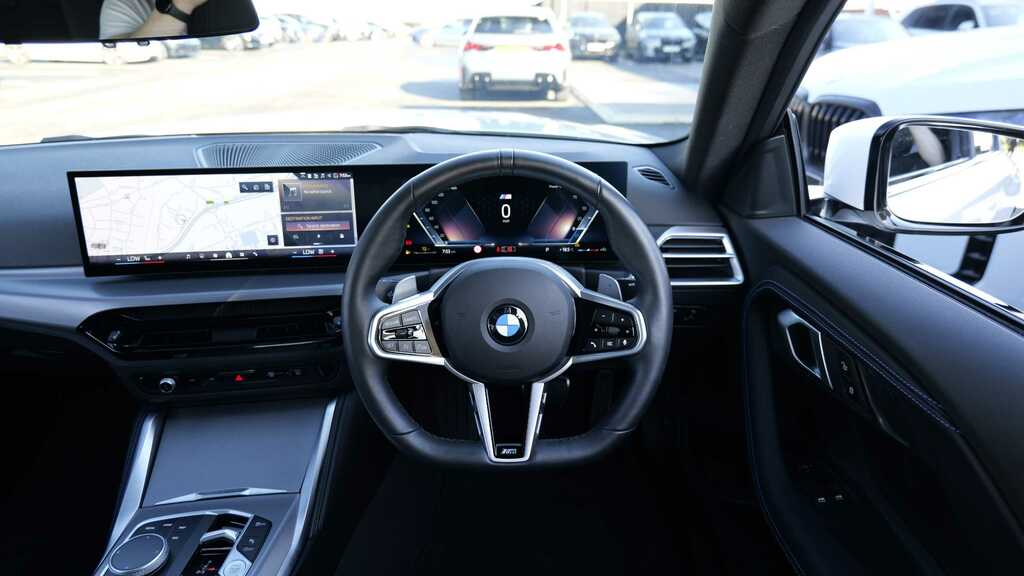 BMW 2 Series 220I M Sport Step 2025 MJ25WZF White #5