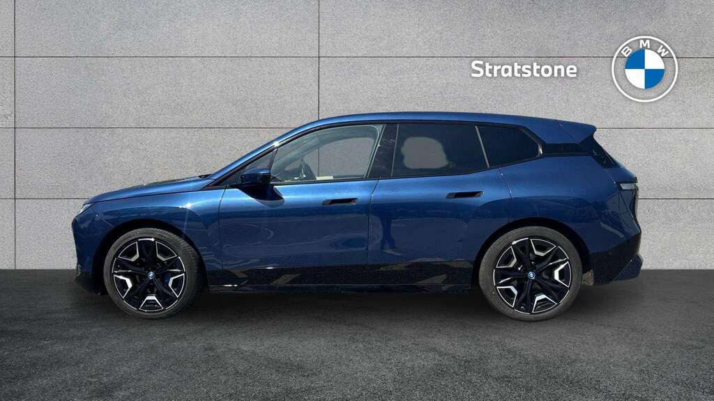 BMW iX 240Kw Xdrive40 M Sport 76.6Kwh 2022 PK22PXW Blue #4