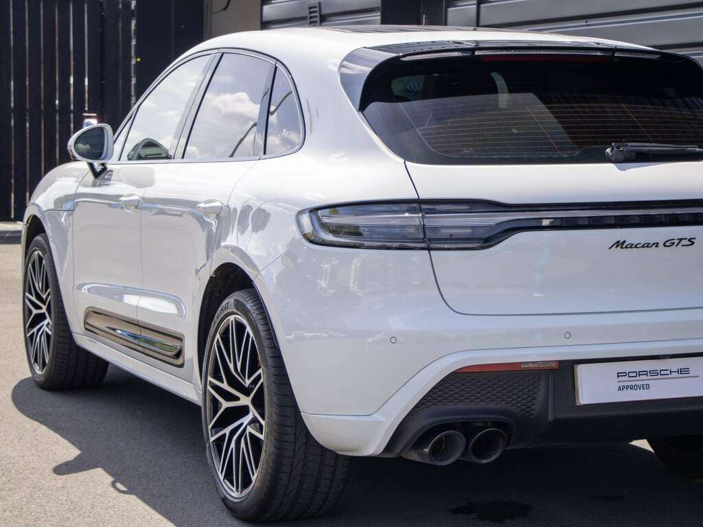 Porsche Macan Gts Pdk 2023 LN73YWP White #5