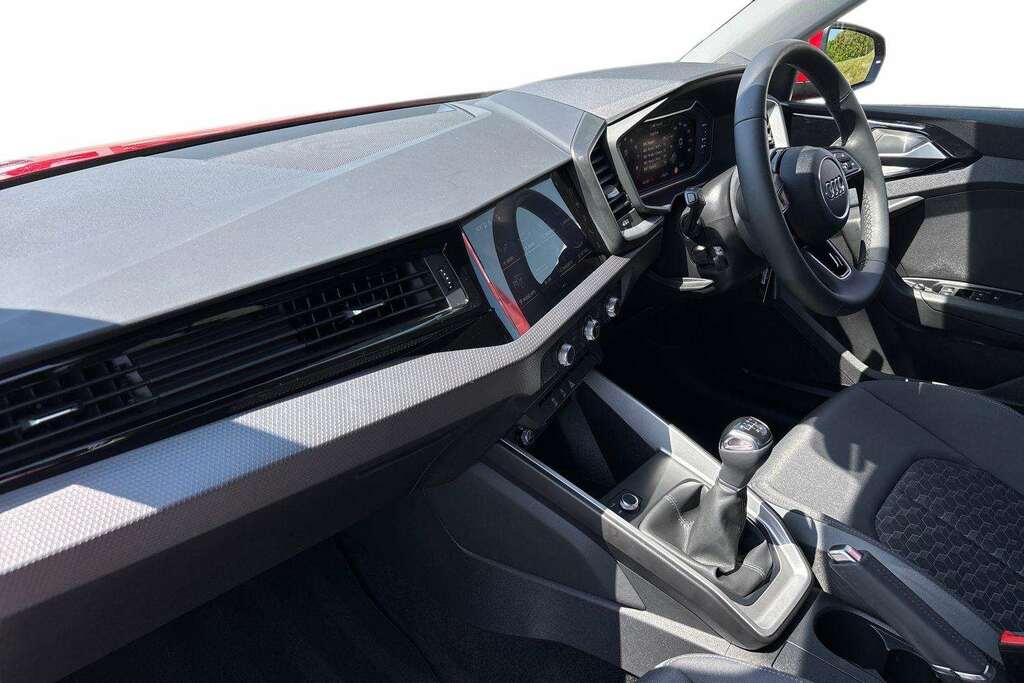 Audi A1 25 Tfsi Sport 2026 DS75WMJ #2