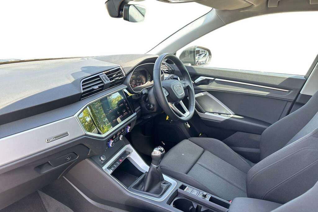 Audi Q3 35 Tfsi Sport 2022 KR22XXJ Grey #2