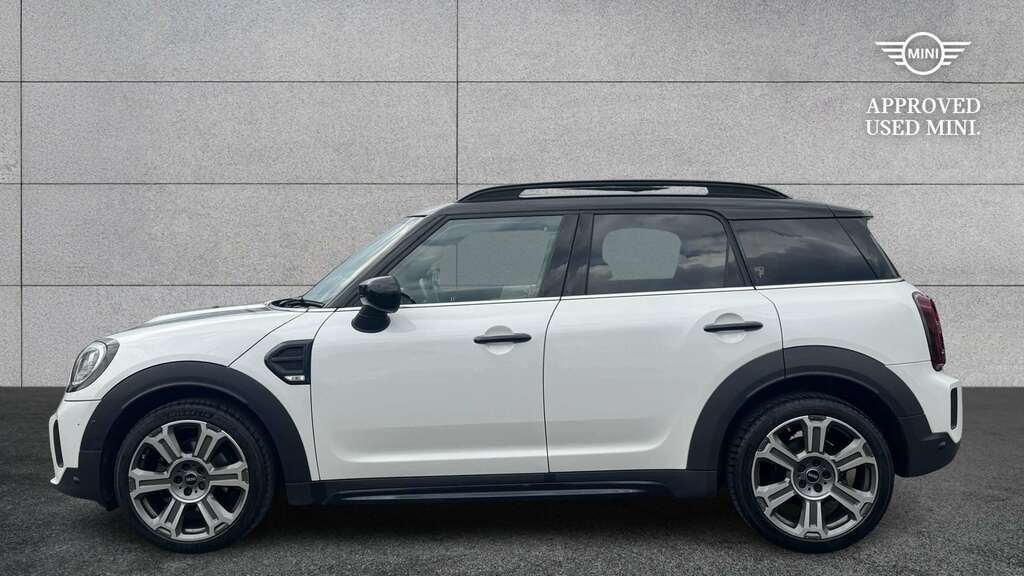 Mini Countryman 1.5 Cooper Exclusive Premium Plus 2023 MJ23WTN White #2