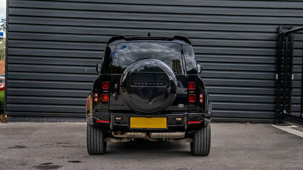 Land Rover Defender 110 3.0 D300 X-dynamic Hse 110 2023 YJ23GCF Black #4