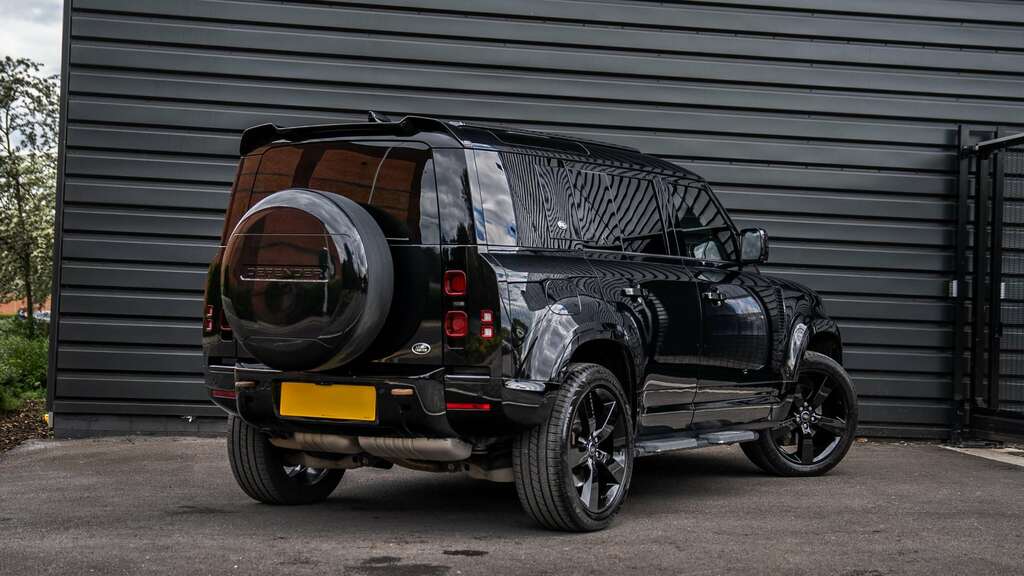 Land Rover Defender 110 3.0 D300 X-dynamic Hse 110 2023 YJ23GCF Black #3