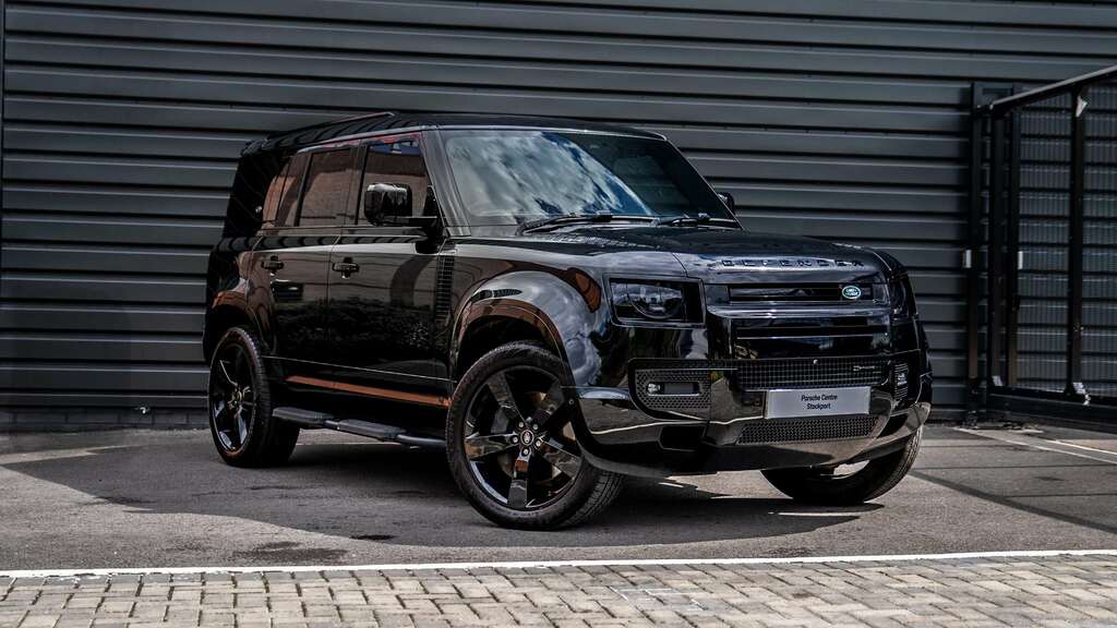 Land Rover Defender 110 3.0 D300 X-dynamic Hse 110 2023 Black