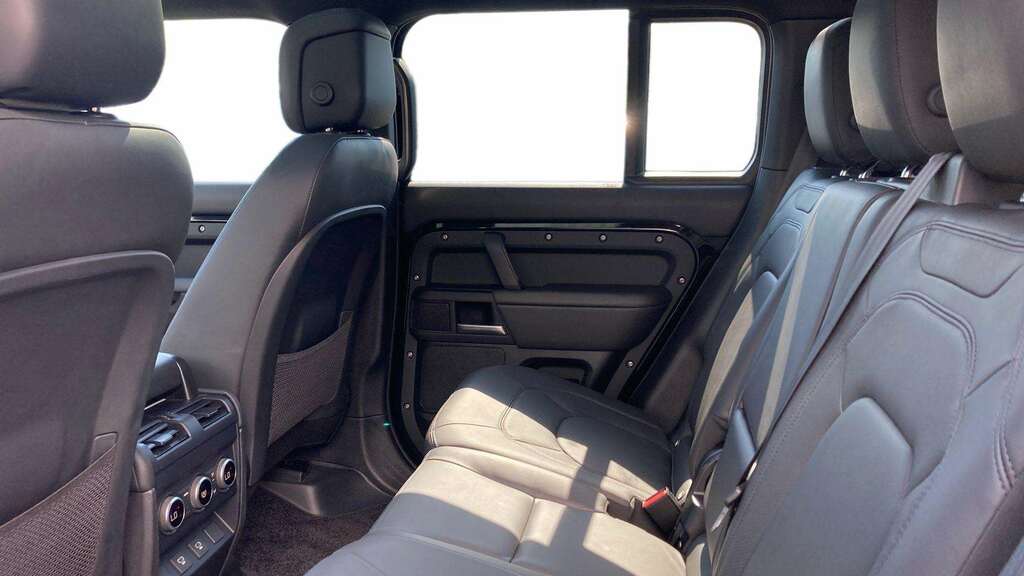 Land Rover Defender 110 3.0 D350 X-dynamic Hse 110 7 Seat 2024 Black #2