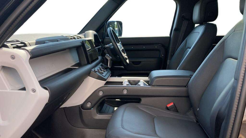 2024 Land Rover Defender 110