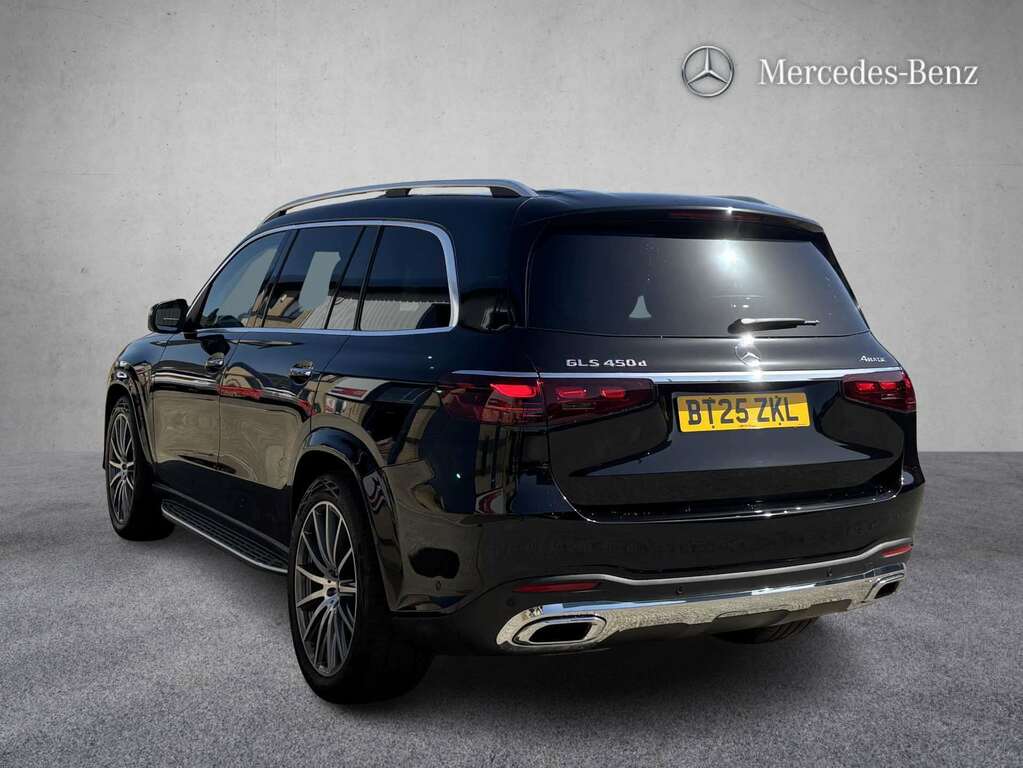 Mercedes-Benz GLS Class 450D 4Matic Amg Line Premium 9G-tronic 2025 Black #2