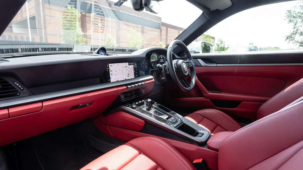 Porsche 911 Carrera 4 S-a 2024 Silver #5