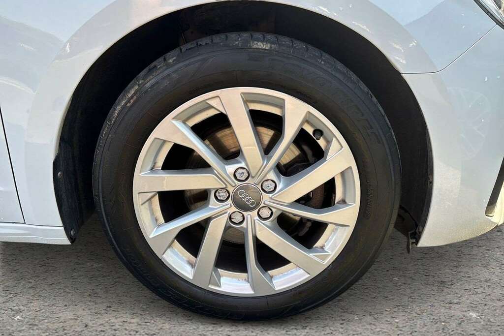 Audi A1 30 Tfsi Sport 2019 DP19XEH White #4