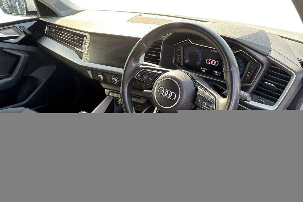 Audi A1 30 Tfsi Sport 2019 DP19XEH White #5