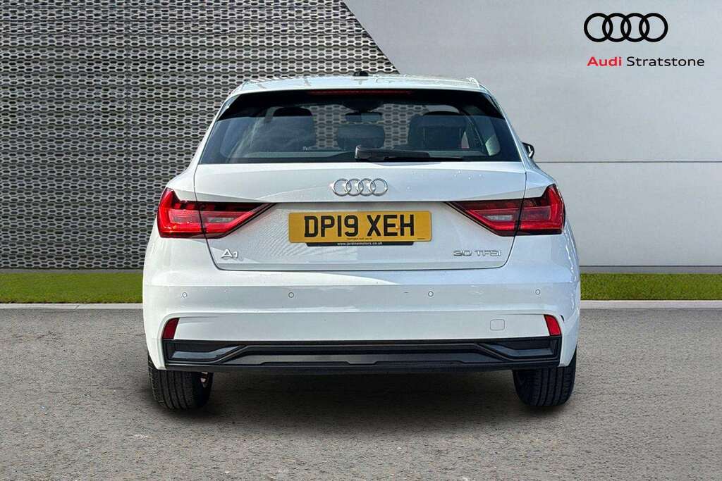 Audi A1 30 Tfsi Sport 2019 DP19XEH White #6