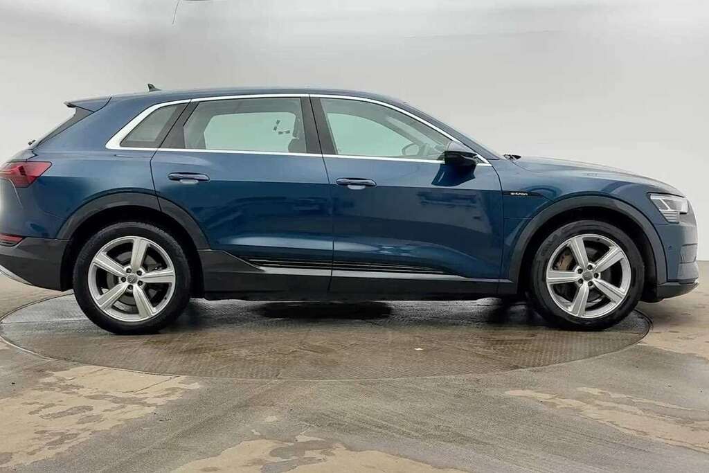 Audi E-tron 230Kw 50 Quattro 71Kwh Technik 2020 NL20WWD Blue #4