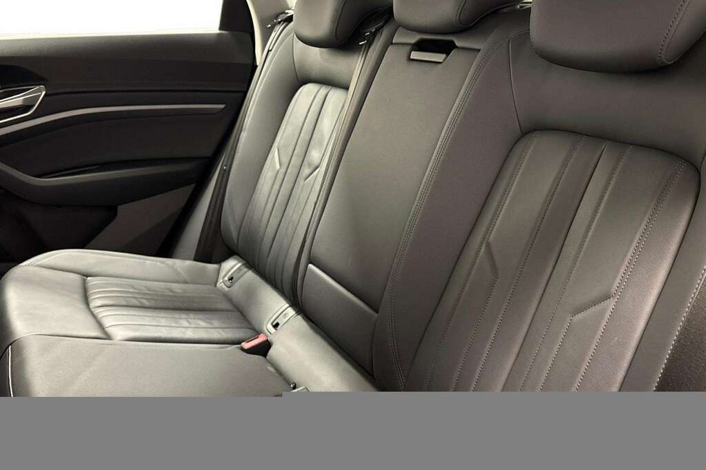 Audi E-tron 230Kw 50 Quattro 71Kwh Technik 2020 NL20WWD Blue #6