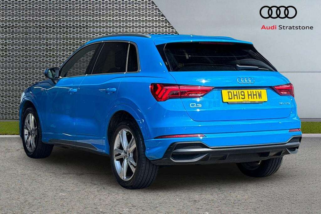 Audi Q3 35 Tfsi S Line 2019 DH19HHW Blue #3