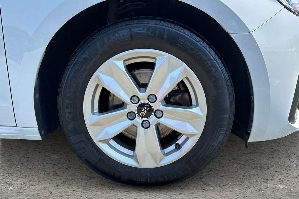 Audi A1 30 Tfsi 110 Technik S Tronic 2023 MM23DVK White #4