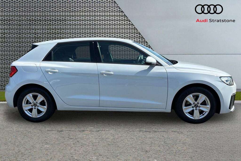 Audi A1 30 Tfsi 110 Technik S Tronic 2023 MM23DVK White #3