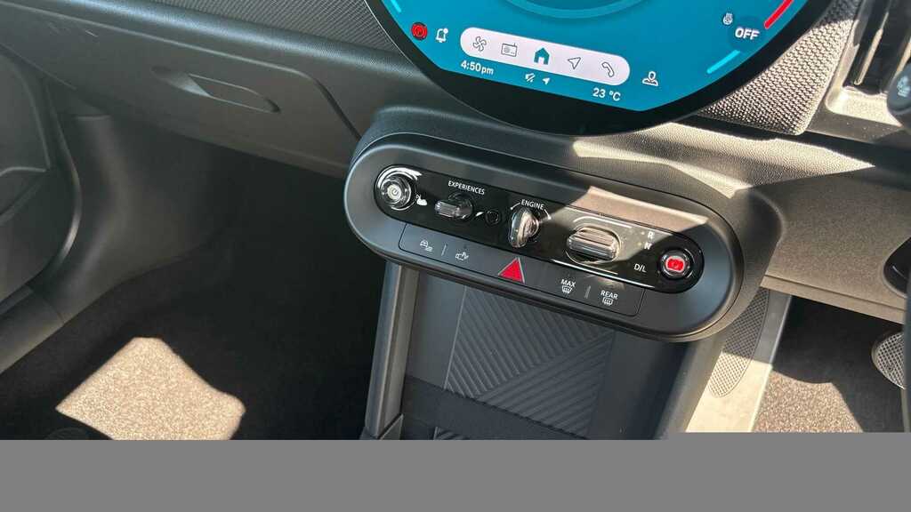 Mini Hatch 1.5 C Classic 2025 GD25YOE Green #5