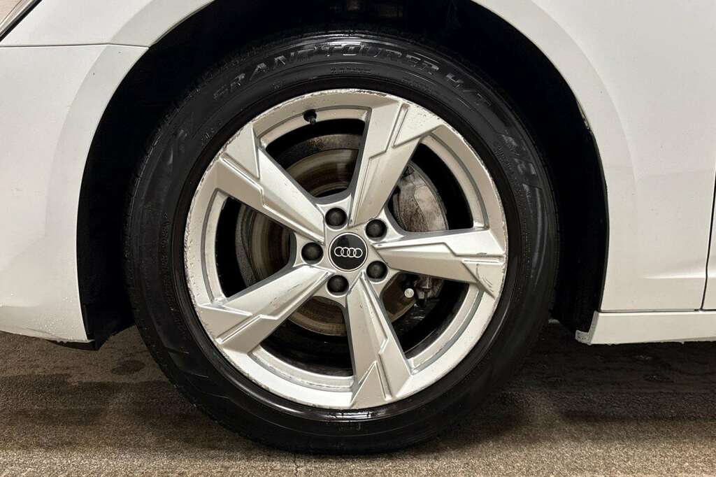 Audi A6 40 Tfsi Sport S Tronic 2023 GL73AVF White #4