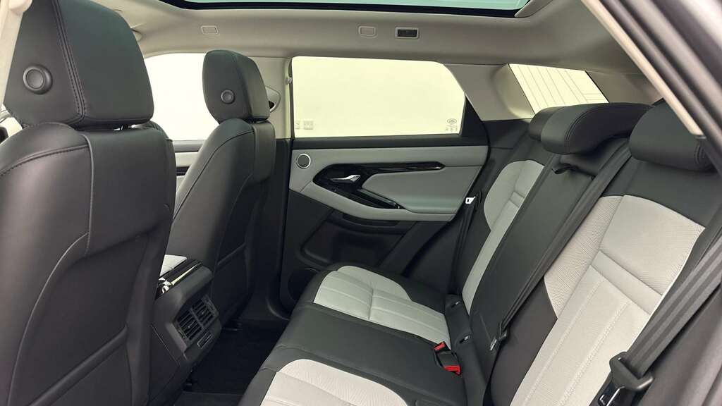 Land Rover Range Rover Evoque 2.0 D200 Dynamic Hse 2024 KM74HCL Grey #3